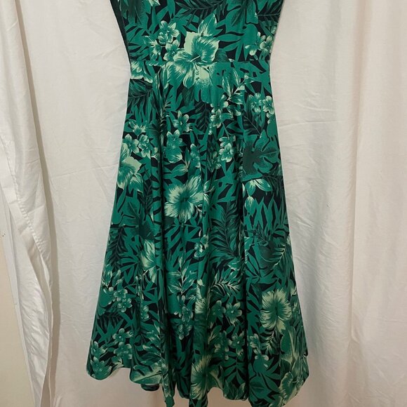 Zara Green Floral Fit and Flare Dress - Picture 2 of 4